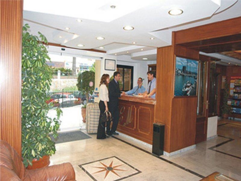 Apartamentos Mediterraneo Marbella Exterior photo